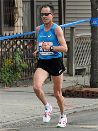 Viktor Röthlin stieg beim New York Marathon aus