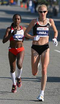 Paula Radcliffe und Gete Wami bei 22 Kilometern - Foto, Copyright: Herbert Steffny